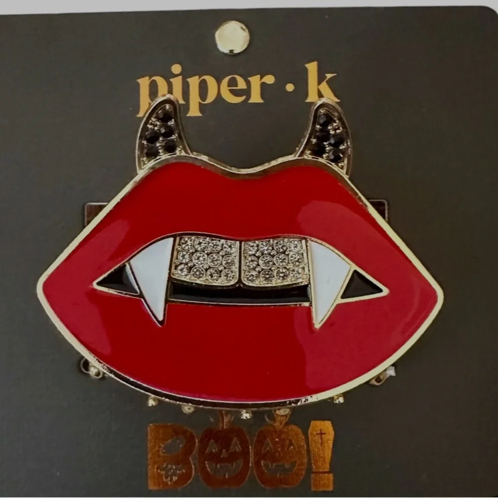 Piper K Red Lips‎ Vampire Hair Clip for Halloween NEW